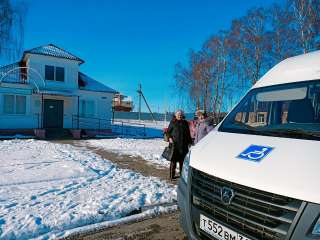 Подвоз лиц старше 65 лет, проживающих в селе, в медицинские учереждения